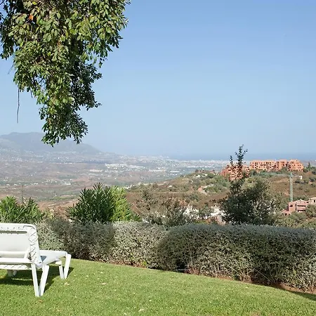 Jacarandas De Elviria Апартаменты