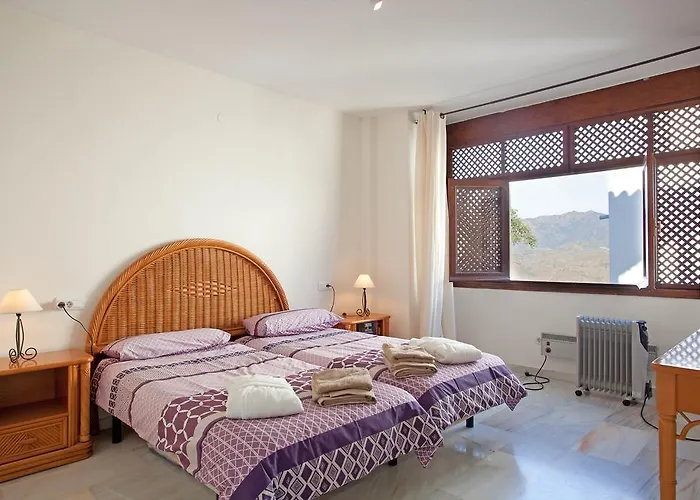 Jacarandas De Elviria Apartment